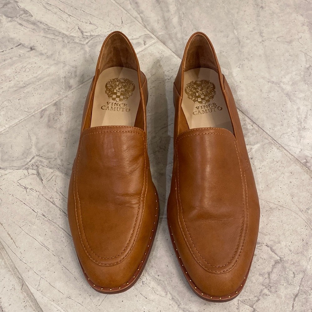 Vince Camuto flats size 8.5